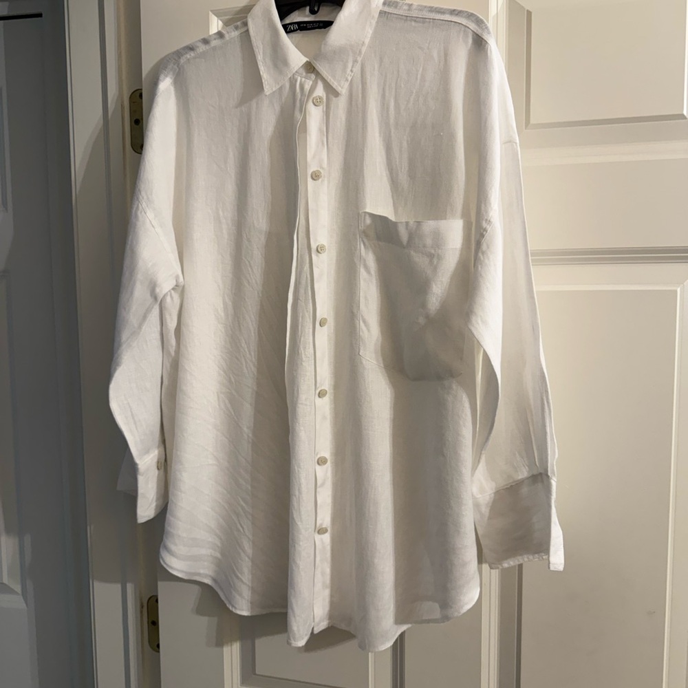 Zara Women’s 100% linen semi oversized blouse